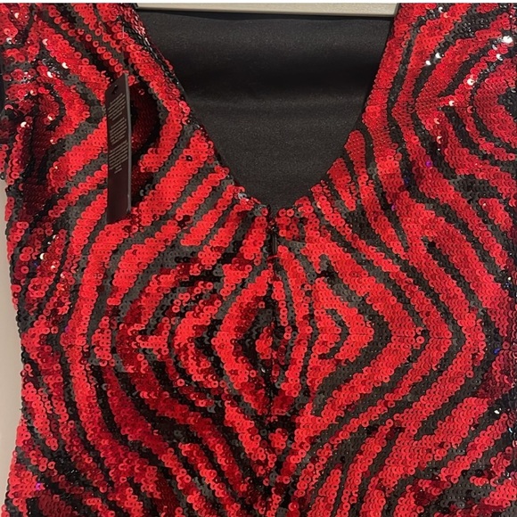 Guess Red/Black Zebra Sequin Cap Sleeve Mini Dress NWT Sz 2 - Picture 8 of 11